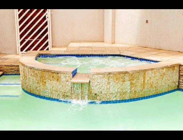 BUSINESS FOR SALE IN LENASIA EXT 1